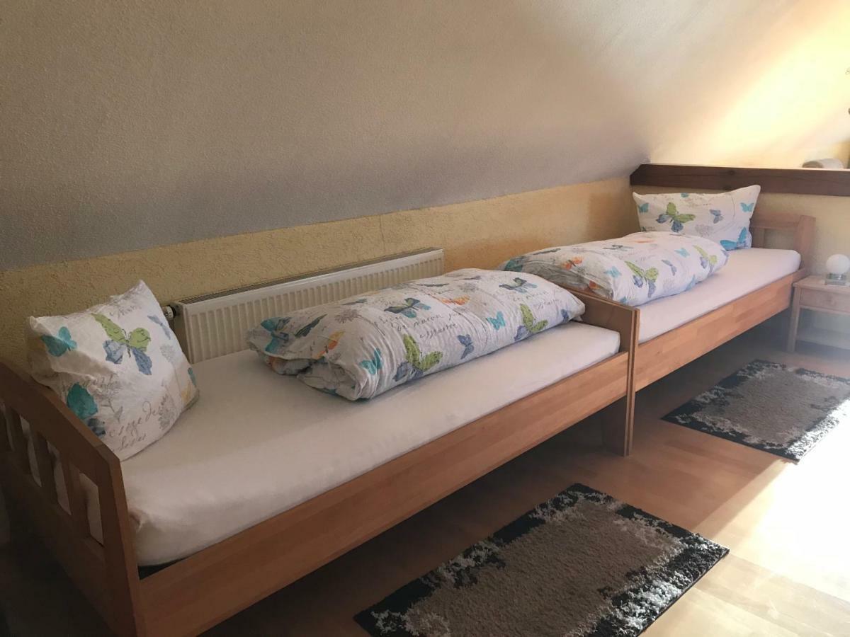 Villa Urlaub Auf Dem Bauernhof Zeller à Wolframs-Eschenbach Extérieur photo